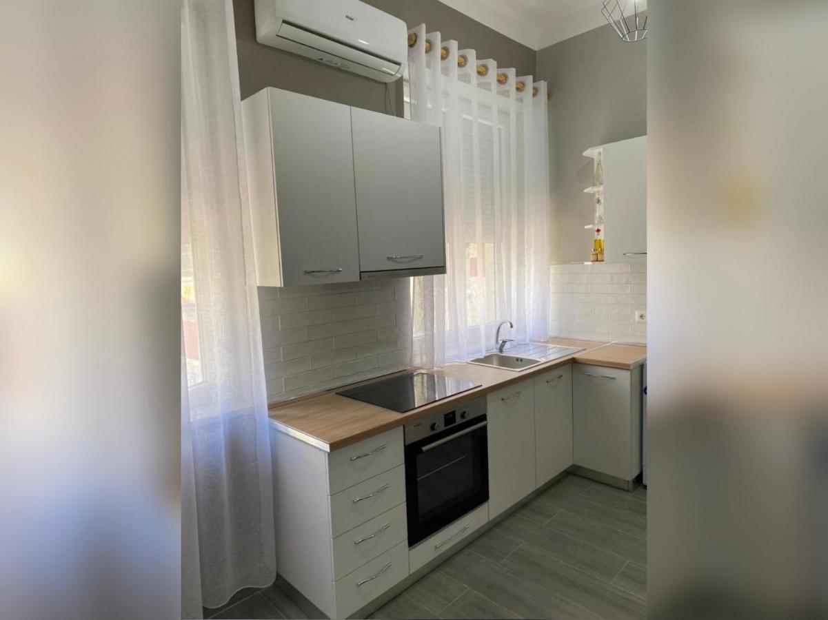 Apartamento New New Bazaar Tirana Exterior foto